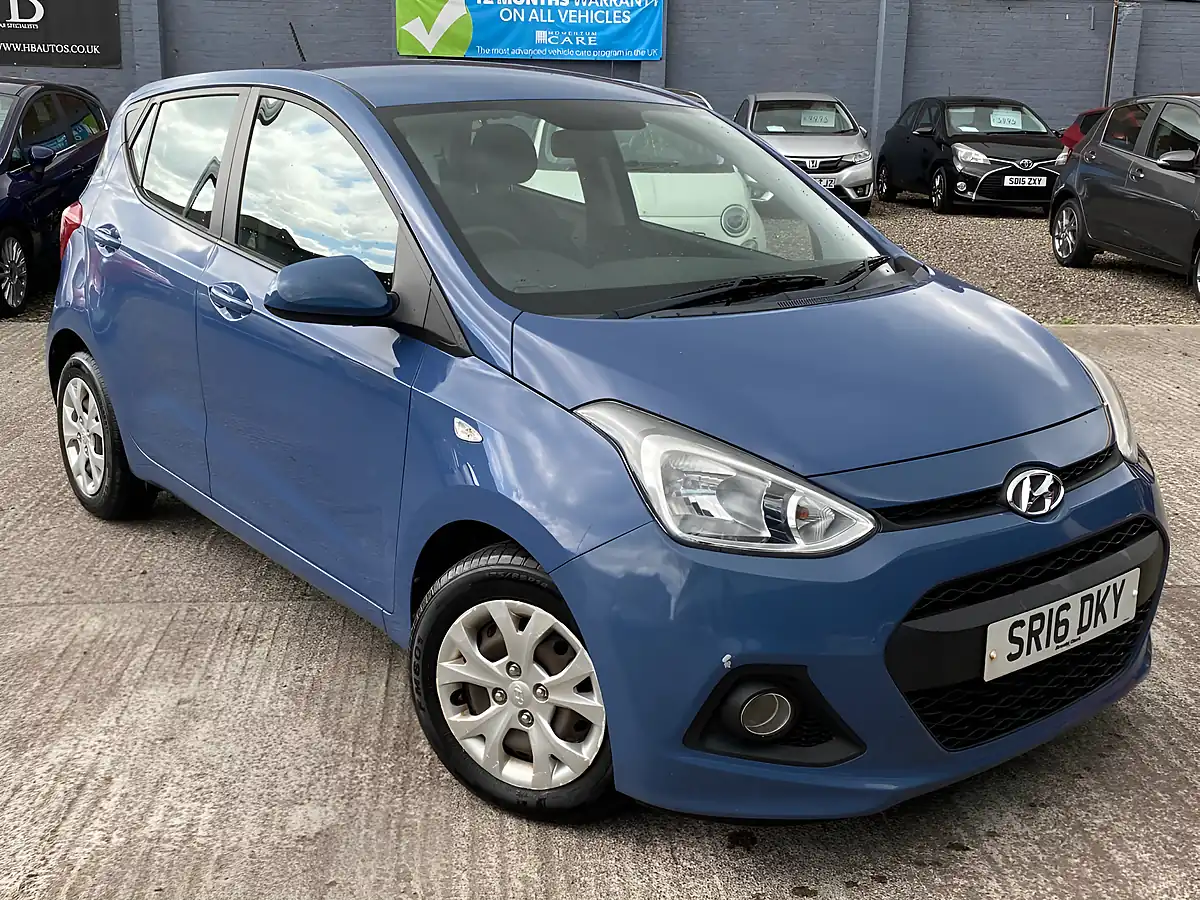 Used 2016 Hyundai i10 Se Blue - Front View