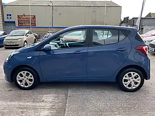 Used 2016 Hyundai i10 Se Blue - Interior and Exterior details 6