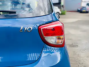Used 2016 Hyundai I10 Se Blue - Interior and Exterior details 11