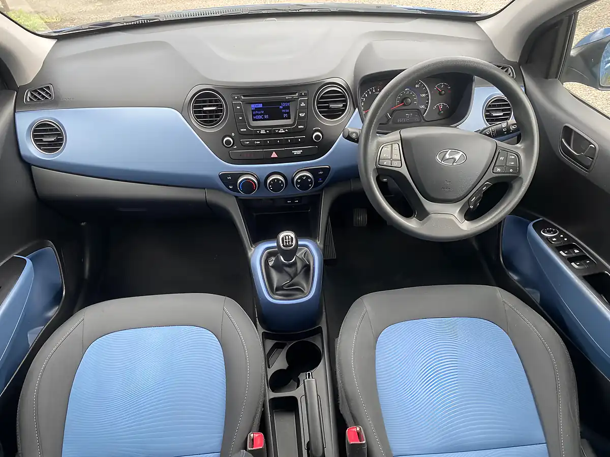 Used 2016 Hyundai I10 Se Blue - Interior and Exterior details 4
