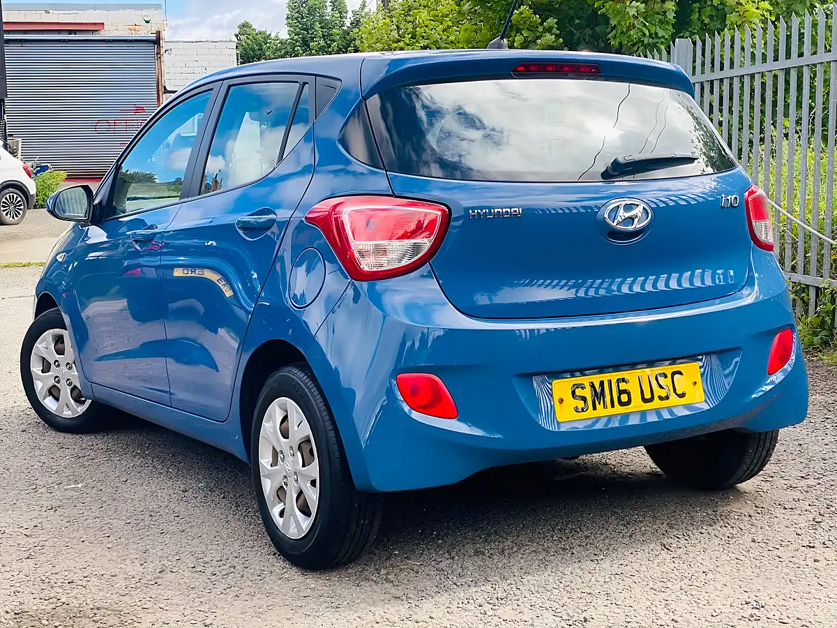 Used 2016 Hyundai I10 Se Blue - Interior and Exterior details 8