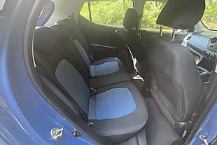 Used 2016 Hyundai i10 Se Blue - Interior and Exterior details 12