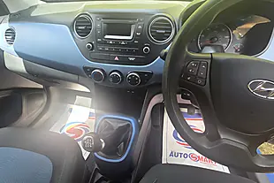 Used 2016 Hyundai i10 Se Blue - Interior and Exterior details 18