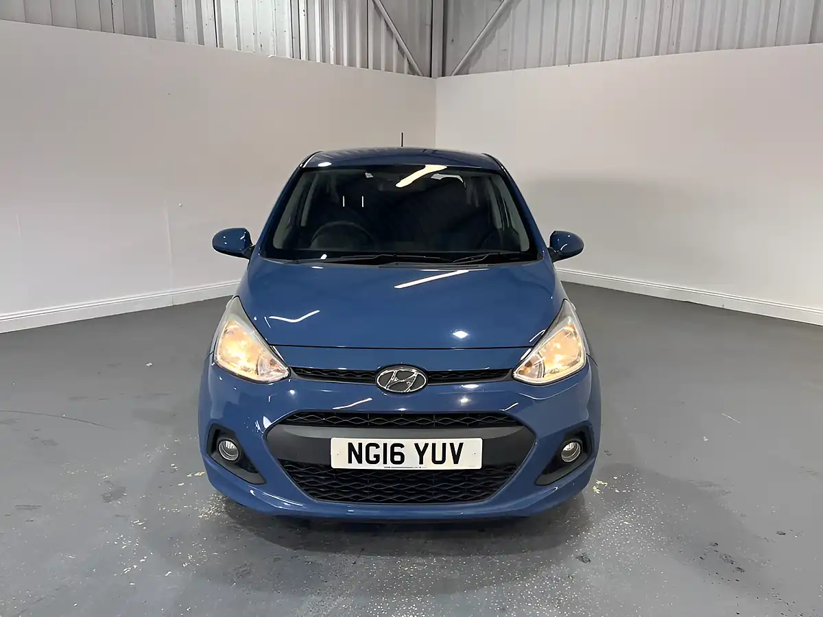 Used 2016 Hyundai I10 Se Blue - Interior and Exterior details 2