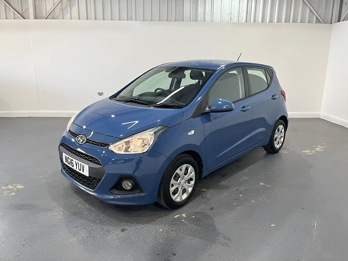 Used 2016 Hyundai I10 Se Blue - Interior and Exterior details 3