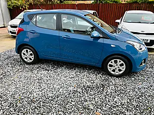 Used 2016 Hyundai i10 Se Blue - Interior and Exterior details 16