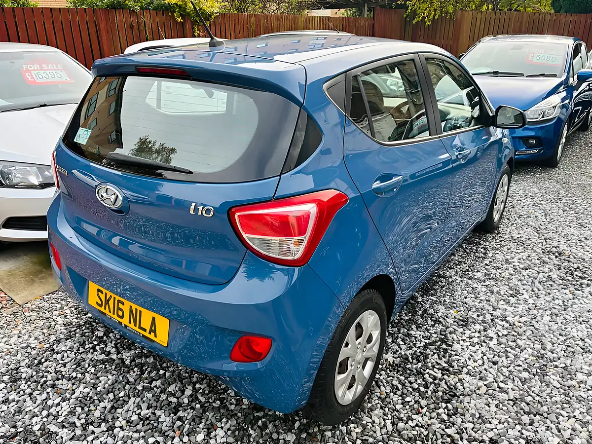Used 2016 Hyundai i10 Se Blue - Interior and Exterior details 18