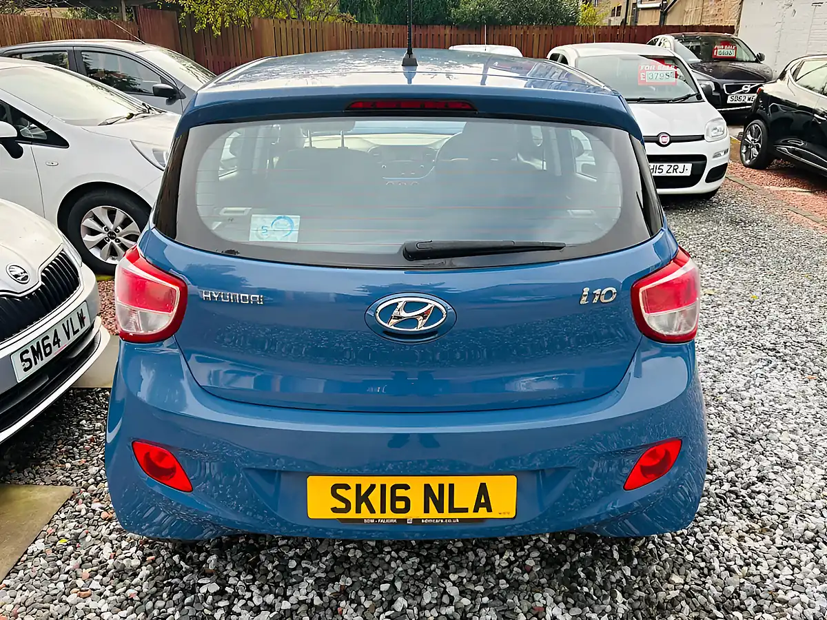 Used 2016 Hyundai i10 Se Blue - Interior and Exterior details 4