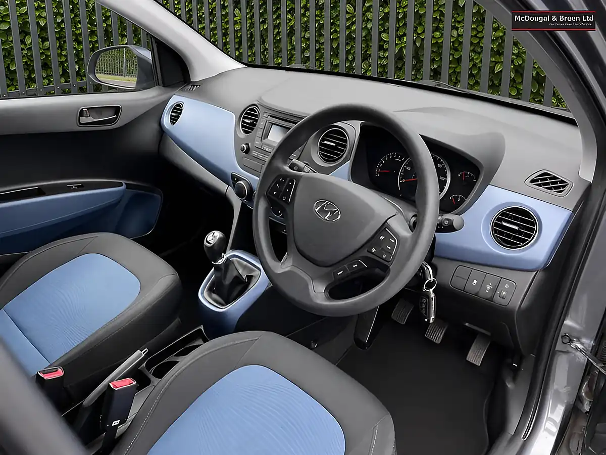 Used 2016 Hyundai i10 Se Grey - Interior and Exterior details 13