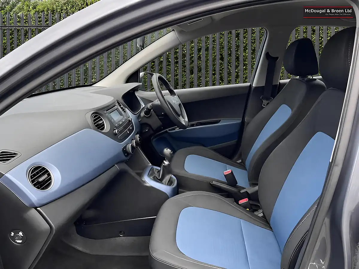 Used 2016 Hyundai i10 Se Grey - Interior and Exterior details 14