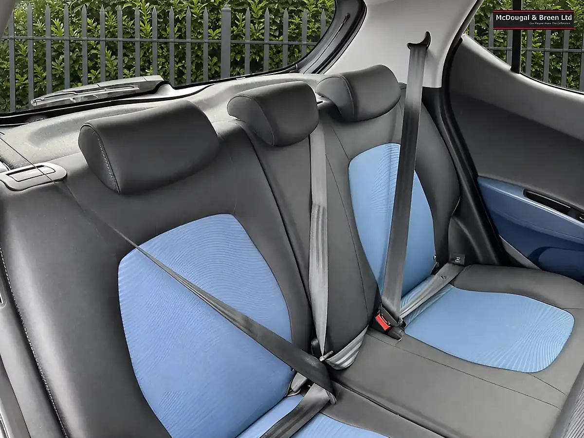 Used 2016 Hyundai i10 Se Grey - Interior and Exterior details 15
