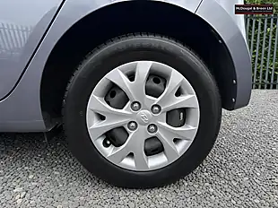 Used 2016 Hyundai i10 Se Grey - Interior and Exterior details 9