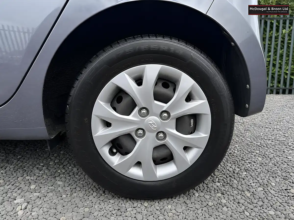 Used 2016 Hyundai i10 Se Grey - Interior and Exterior details 9
