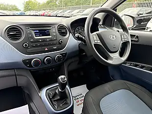 Used 2016 Hyundai i10 Se Polar White - Interior and Exterior details 19