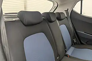 Used 2016 Hyundai i10 Se Polar White - Interior and Exterior details 16