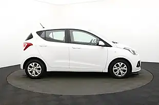 Used 2016 Hyundai i10 Se Polar White - Interior and Exterior details 2