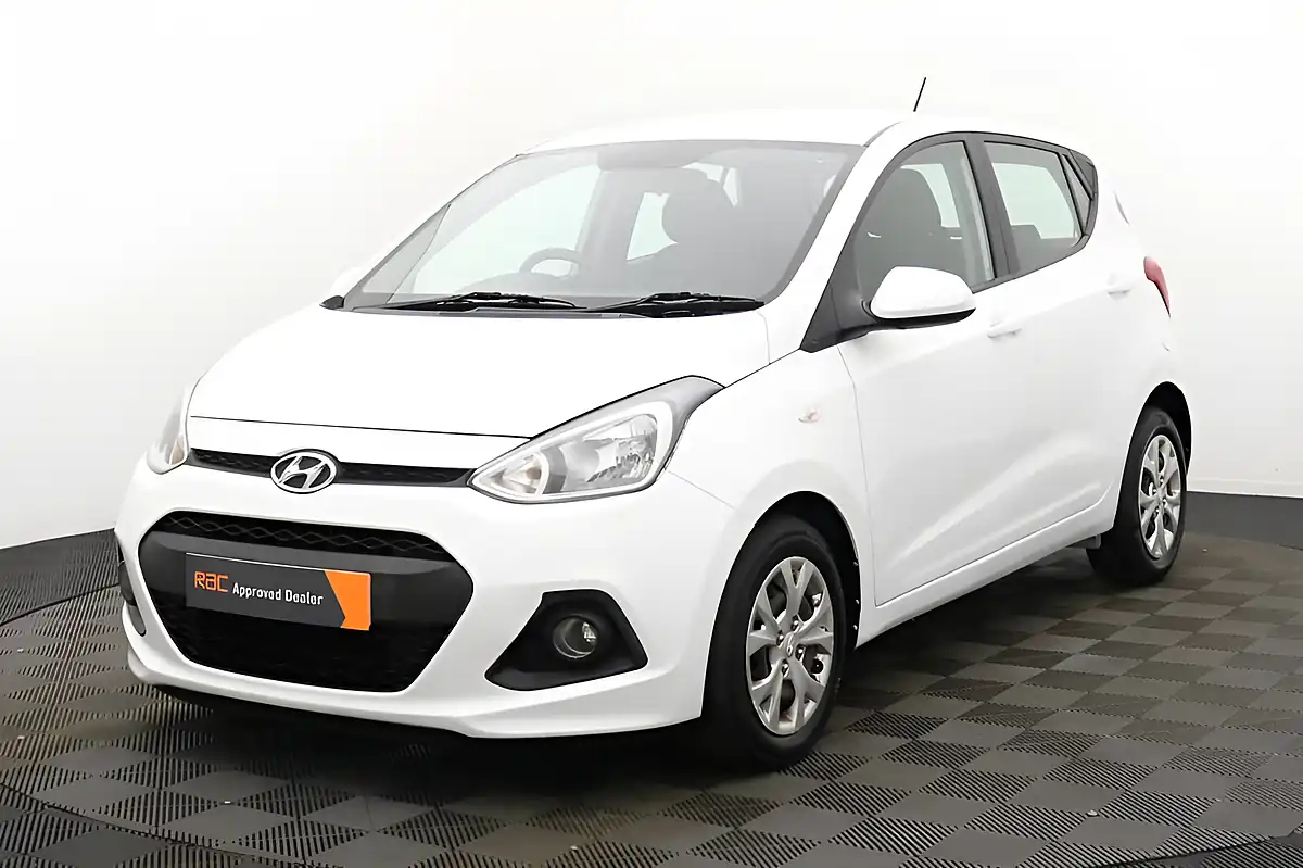 Used 2016 Hyundai i10 Se Polar White - Interior and Exterior details 8