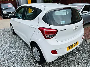 Used 2016 Hyundai i10 Se White - Interior and Exterior details 17