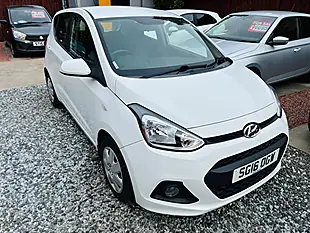 Used 2016 Hyundai i10 Se White - Interior and Exterior details 4