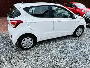 Used 2016 Hyundai i10 Se White - Interior and Exterior details 9