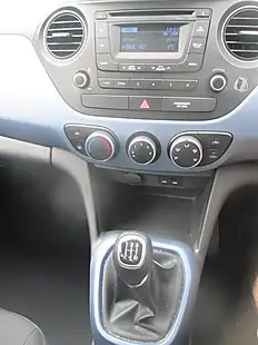 Used 2016 Hyundai I10 White - Interior and Exterior details 10