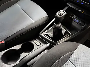 Used 2016 Hyundai I20 Premium 5DR White - Interior and Exterior details 20