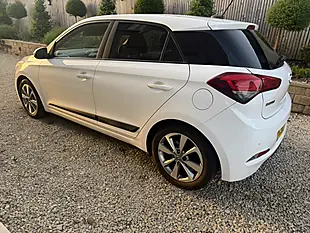 Used 2016 Hyundai I20 Premium 5DR White - Interior and Exterior details 4