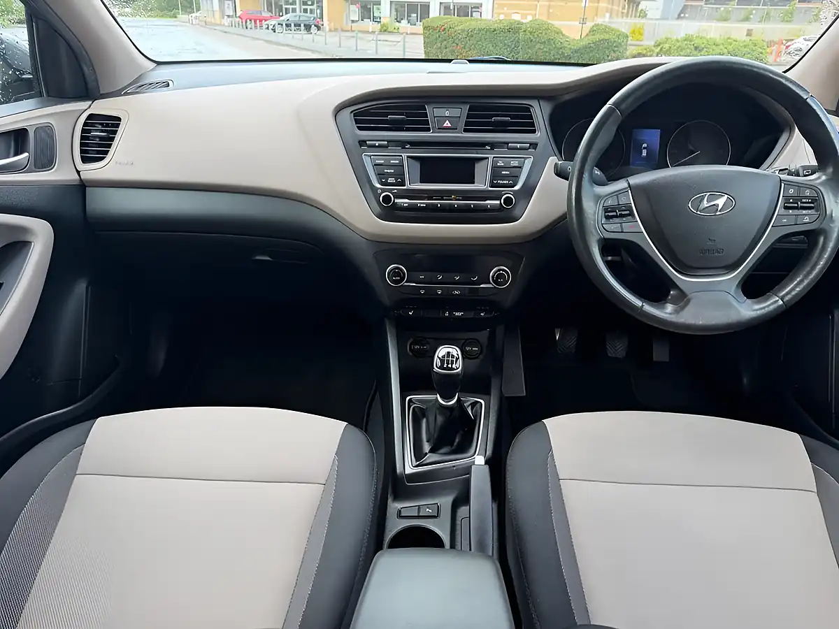 Used 2016 Hyundai I20 Premium Se Grey - Interior and Exterior details 14