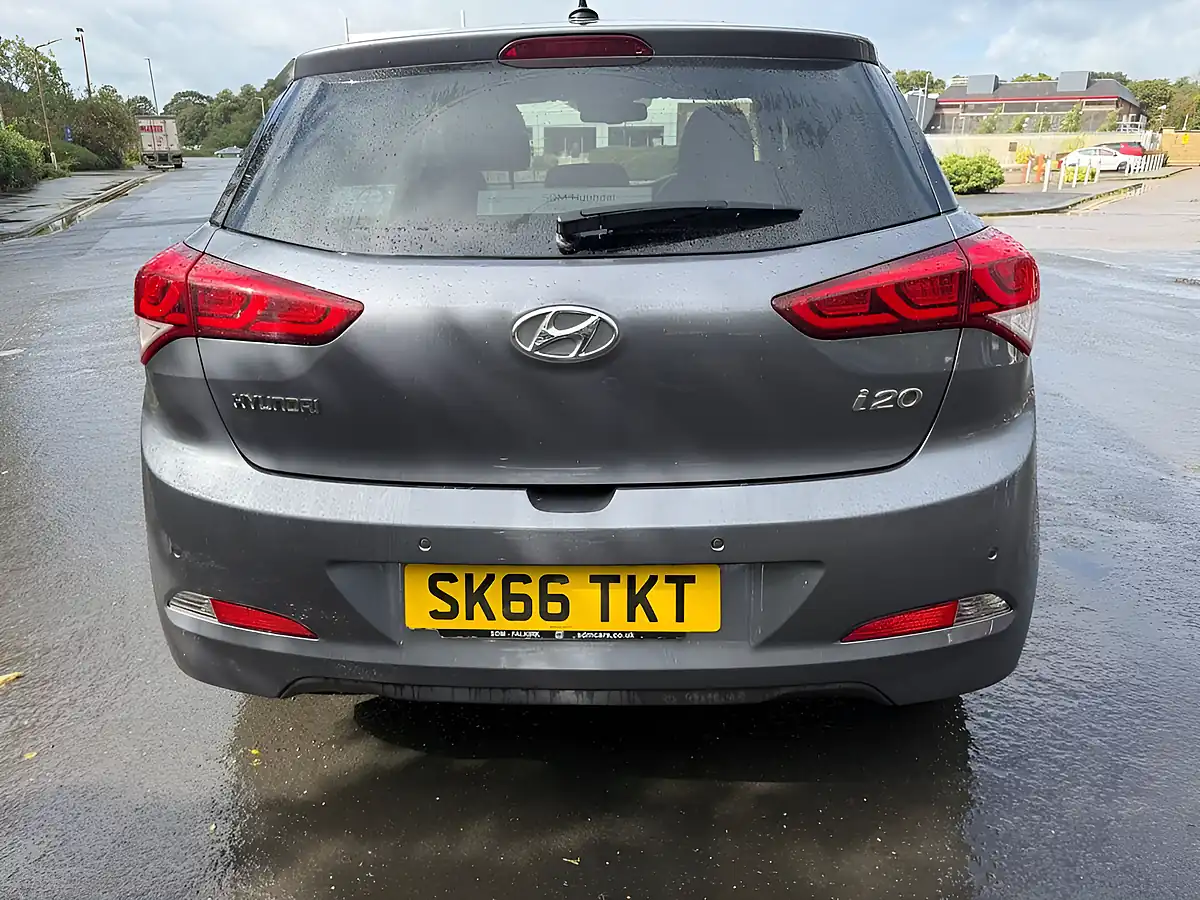 Used 2016 Hyundai I20 Premium Se Grey - Interior and Exterior details 6