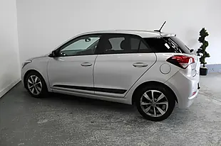 Used 2016 Hyundai I20 Premium Se Silver - Interior and Exterior details 7
