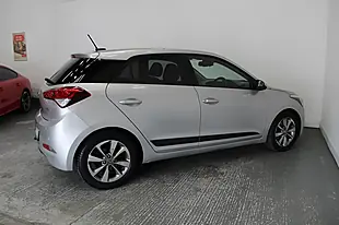 Used 2016 Hyundai I20 Premium Se Silver - Interior and Exterior details 8