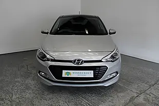 Used 2016 Hyundai I20 Premium Se Silver - Interior and Exterior details 9