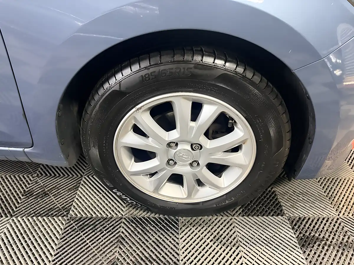 Used 2016 Hyundai I20 Se Blue - Interior and Exterior details 14
