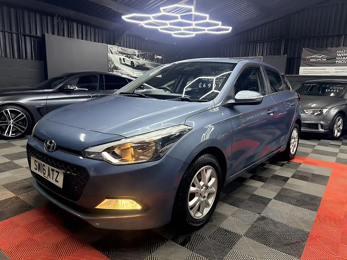 Used 2016 Hyundai I20 Se Blue - Interior and Exterior details 5
