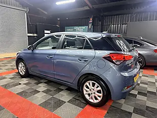 Used 2016 Hyundai I20 Se Blue - Interior and Exterior details 6