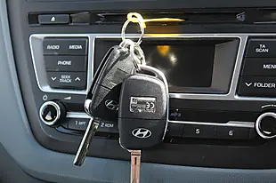 Used 2016 Hyundai i20 Se Blue - Interior and Exterior details 9