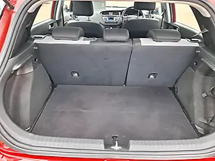 Used 2016 Hyundai I20 Se Red - Interior and Exterior details 11