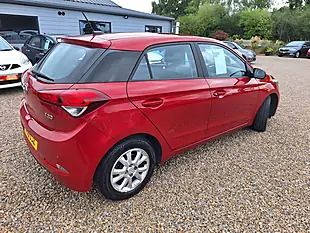 Used 2016 Hyundai I20 Se Red - Interior and Exterior details 18