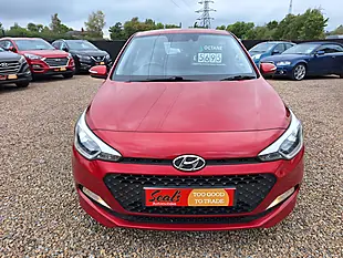 Used 2016 Hyundai I20 Se Red - Interior and Exterior details 5