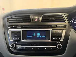 Used 2016 Hyundai I20 Se White - Interior and Exterior details 13