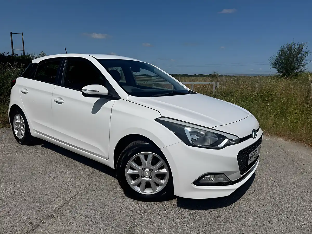 Used 2016 Hyundai I20 Se White - Front View