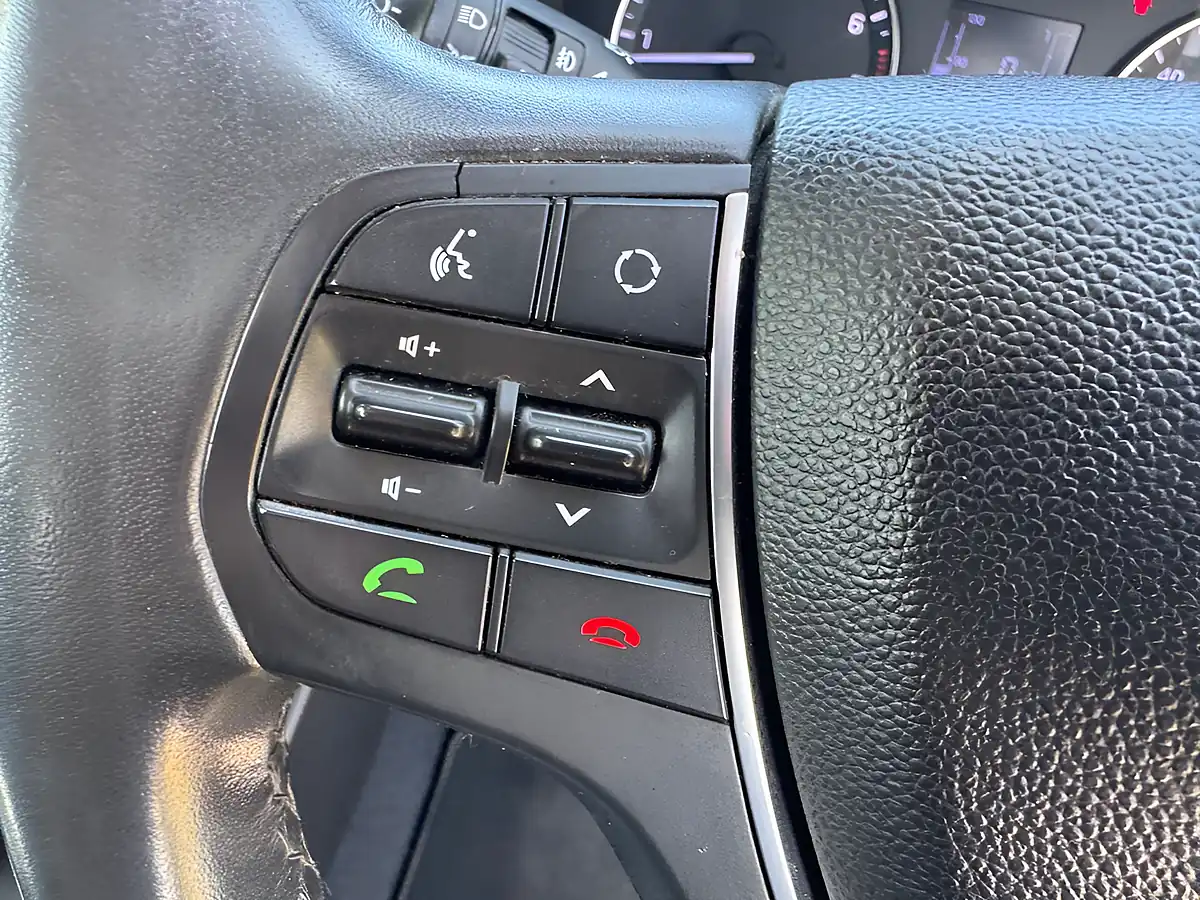 Used 2016 Hyundai I20 Se White - Interior and Exterior details 16