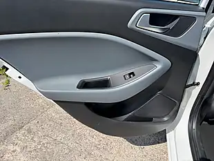 Used 2016 Hyundai I20 Se White - Interior and Exterior details 20