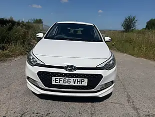 Used 2016 Hyundai I20 Se White - Interior and Exterior details 9