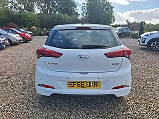 Used 2016 Hyundai I20 Se White - Interior and Exterior details 14