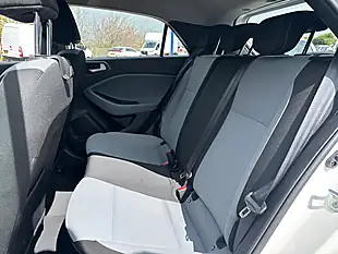 Used 2016 Hyundai i20 Se White - Interior and Exterior details 16