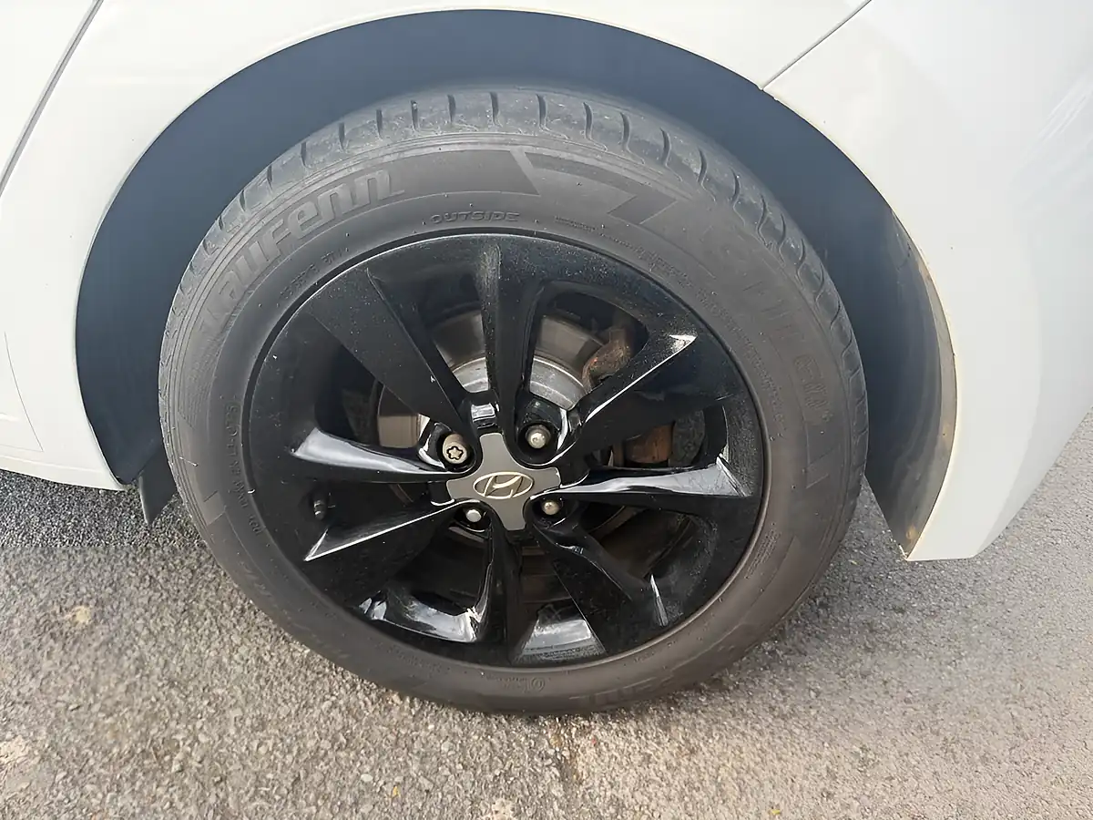 Used 2016 Hyundai i20 Se White - Interior and Exterior details 11