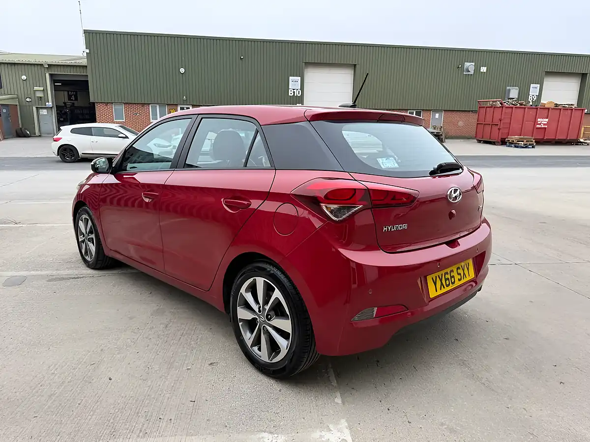Used 2016 Hyundai I20 Turbo Edition Red - Interior and Exterior details 3