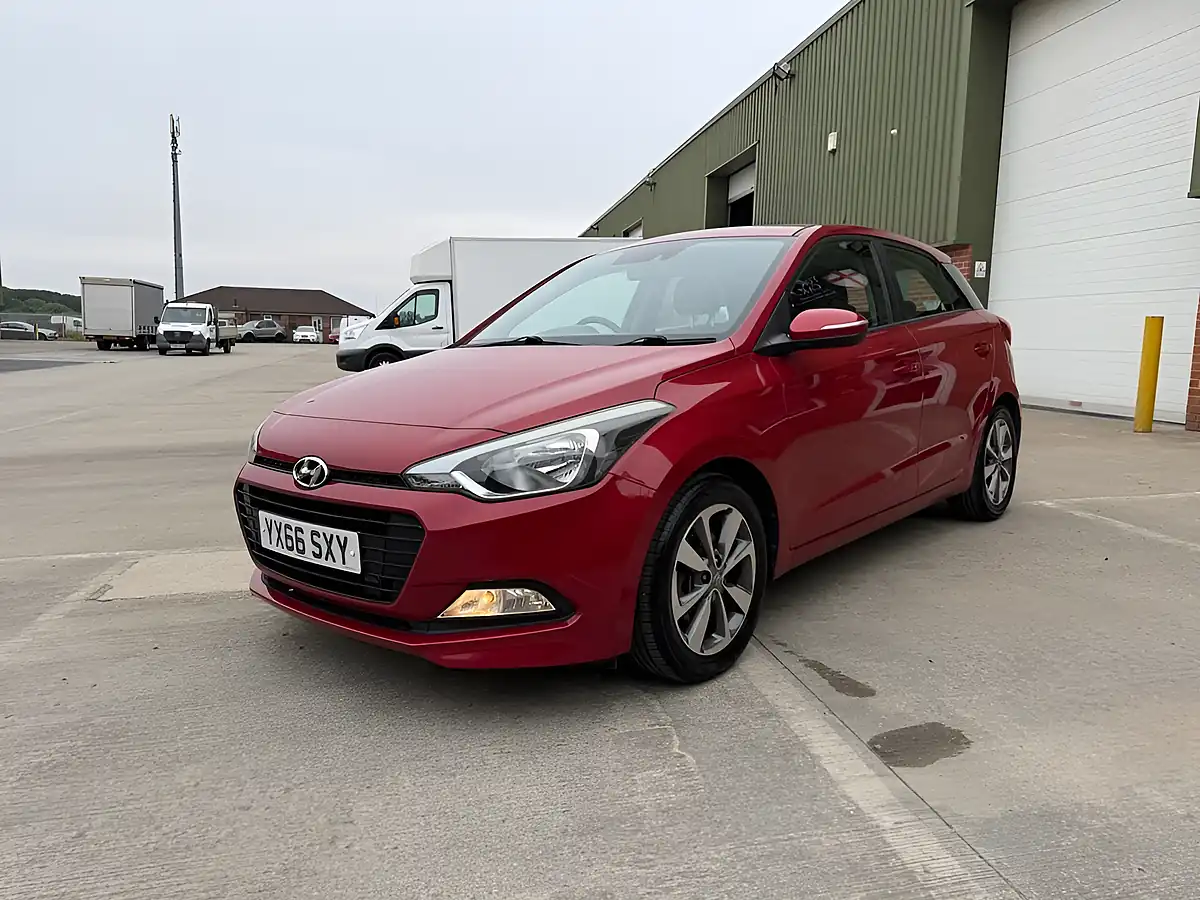 Used 2016 Hyundai I20 Turbo Edition Red - Interior and Exterior details 4
