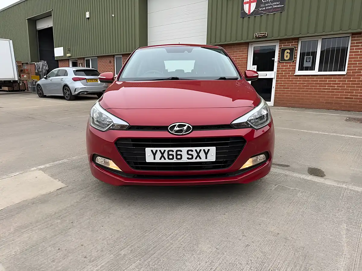 Used 2016 Hyundai I20 Turbo Edition Red - Interior and Exterior details 5